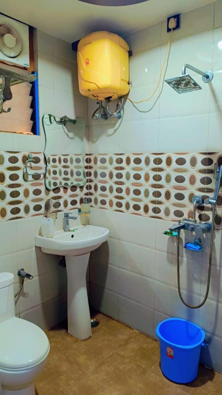Rudraksh Guest house *
